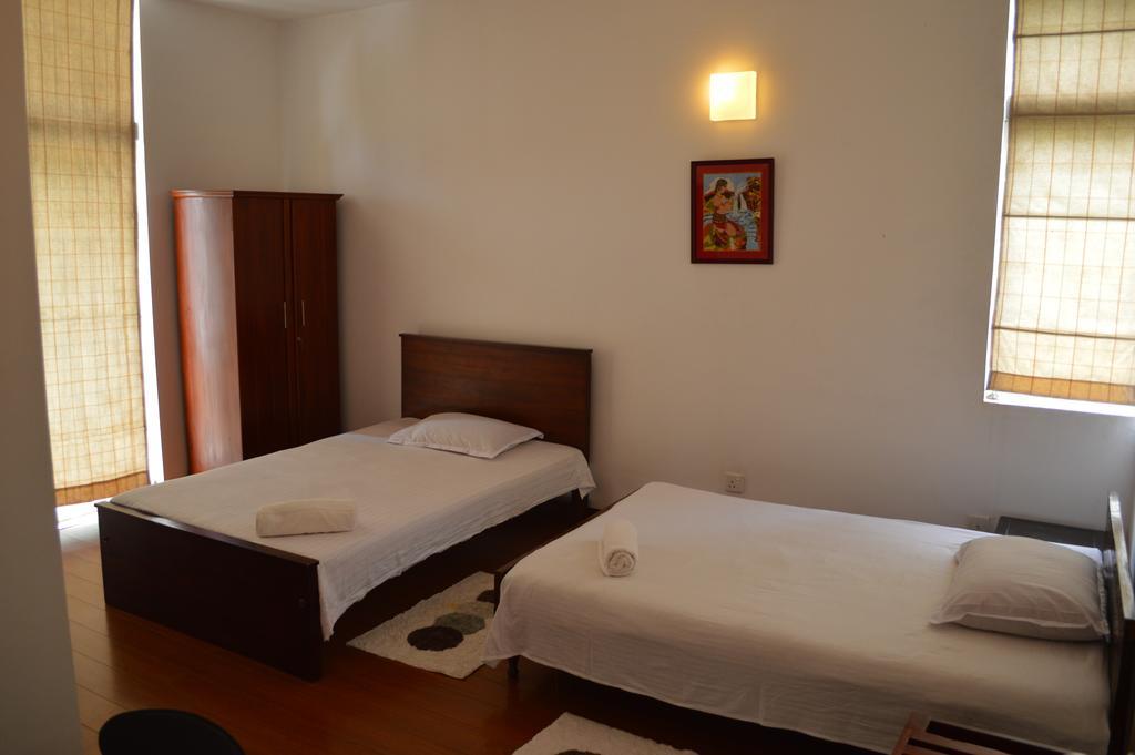 Star Class Comfort In Capital City Battaramulla Room photo